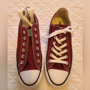 Converse, women's 8, men's 6, maroon, NWOT
